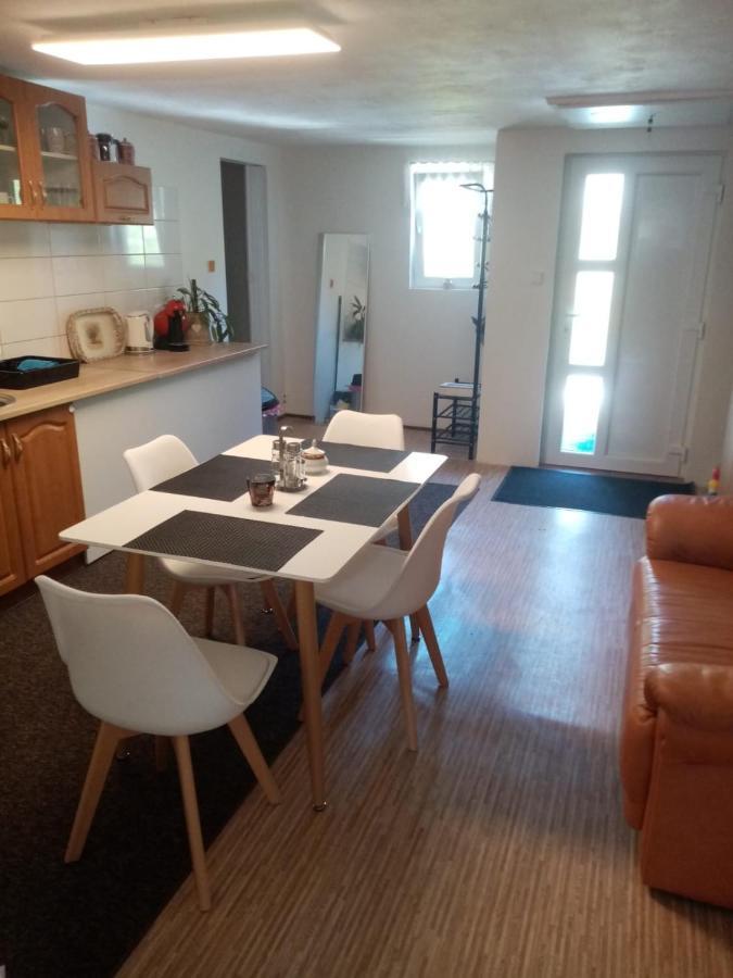 Апартаменти Podkrovni Apartman Tereza Румбурк Екстер'єр фото